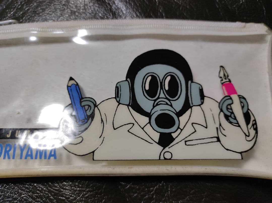 週刊ジャンプ 鳥山明 ペンケース 週刊ジャンプ 鳥山明 ペンケース 鳥山明の世界展 ドラゴンボール ペン