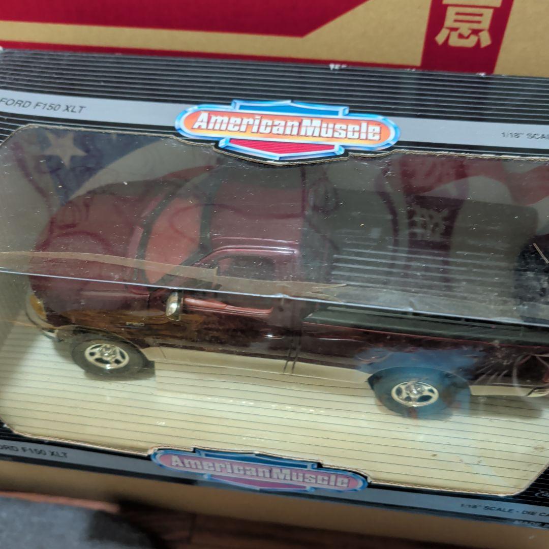 1997 Ford F150 XLT 1/18 ダイキャストモデル ミニカー