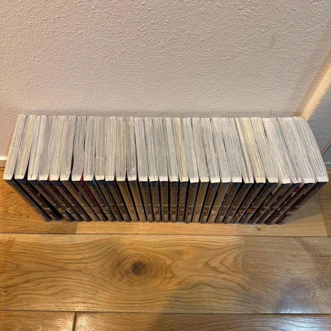 ワールドトリガー 28巻 全巻 オフィシャルガイドブック - メルカリ