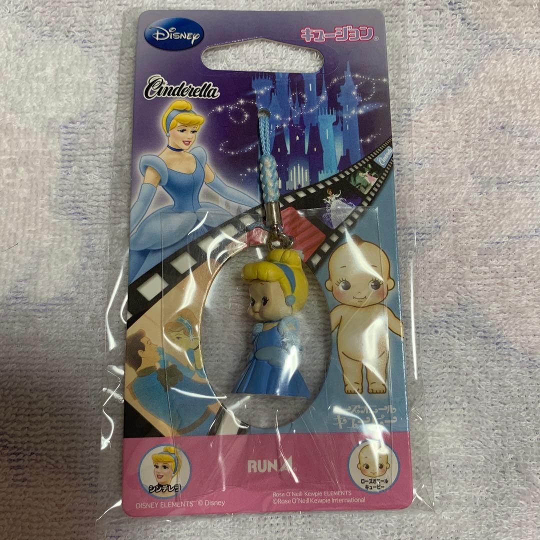 キュージョン　ディズニー　シンデレラ　キューピー　根付けストラップ キュージョン ディズニー ピノキオ キューピー 根付けストラップ