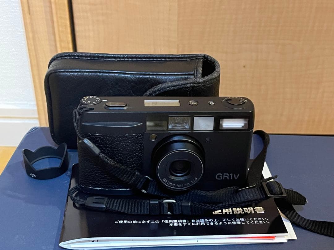 Ricoh GR1v コンパクトカメラ ブラック マップカメラ情報】「GRシリーズの系譜」 最強コンパクトカメラ