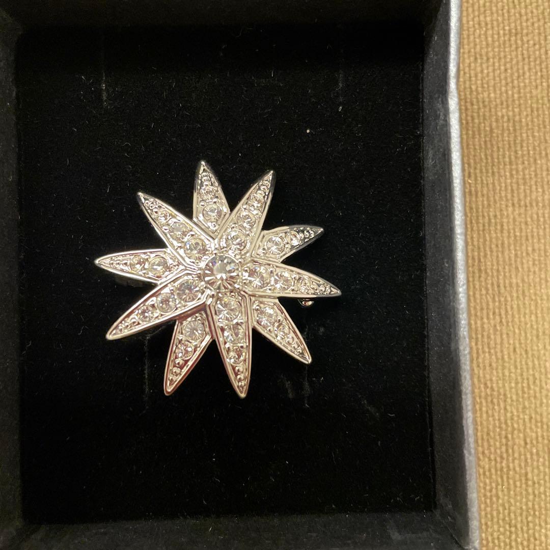 星形 スワロフスキーブローチ シシィ、ウイーン - メルカリ