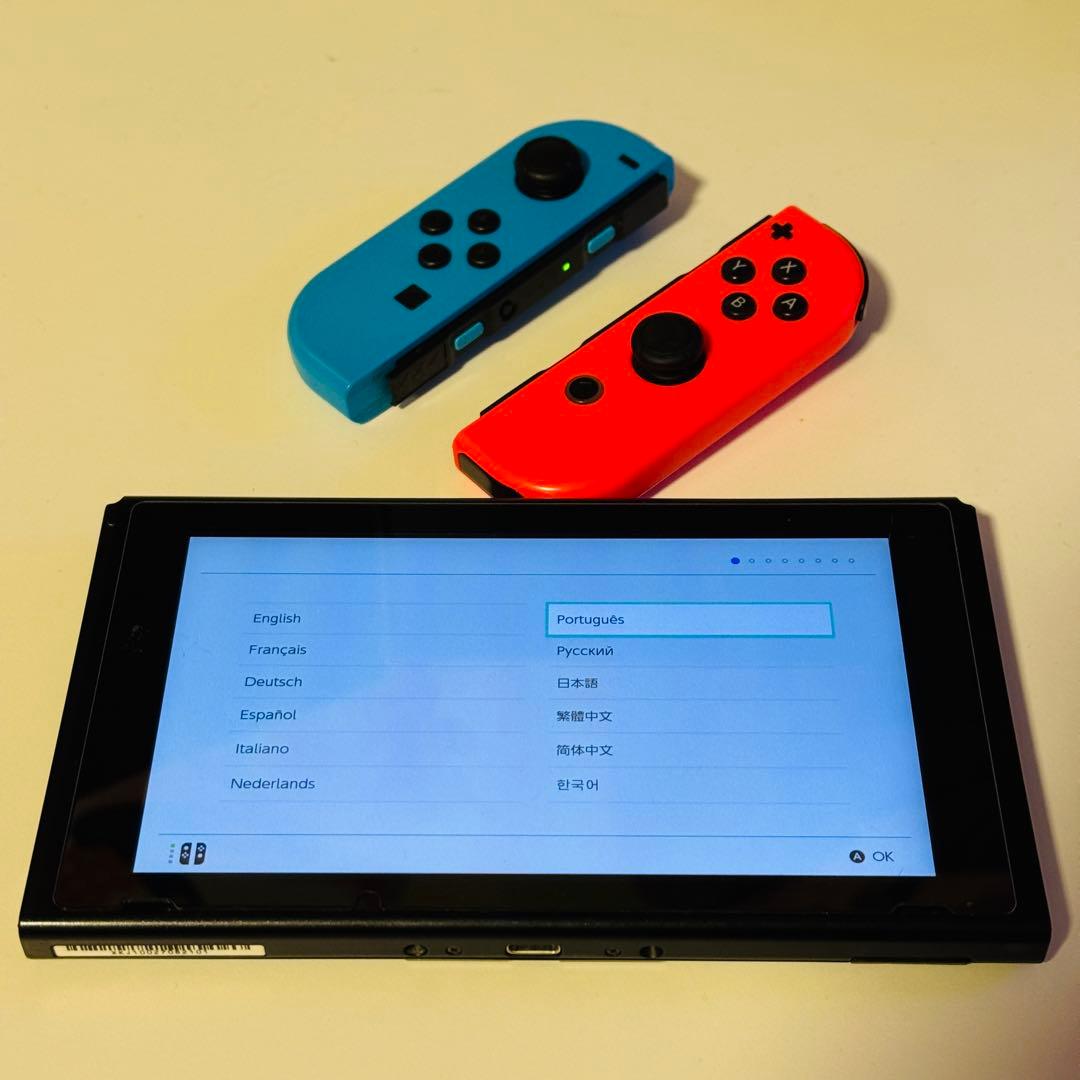 Nintendo Switch 本体 青/赤 Joy-Con ドック付き - メルカリ