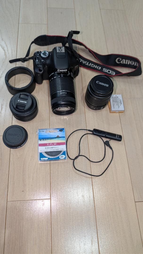 Canon EOS Kiss X5 単焦点＋Wズーム＋おまけ多数-豪華8点セット キヤノン（Canon） Canon EOS kiss X5 標準＆望遠ダブルズームキット