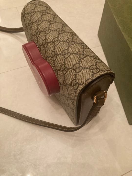 グッチ GUCCI バレンタイン ハート ポシェット - メルカリ