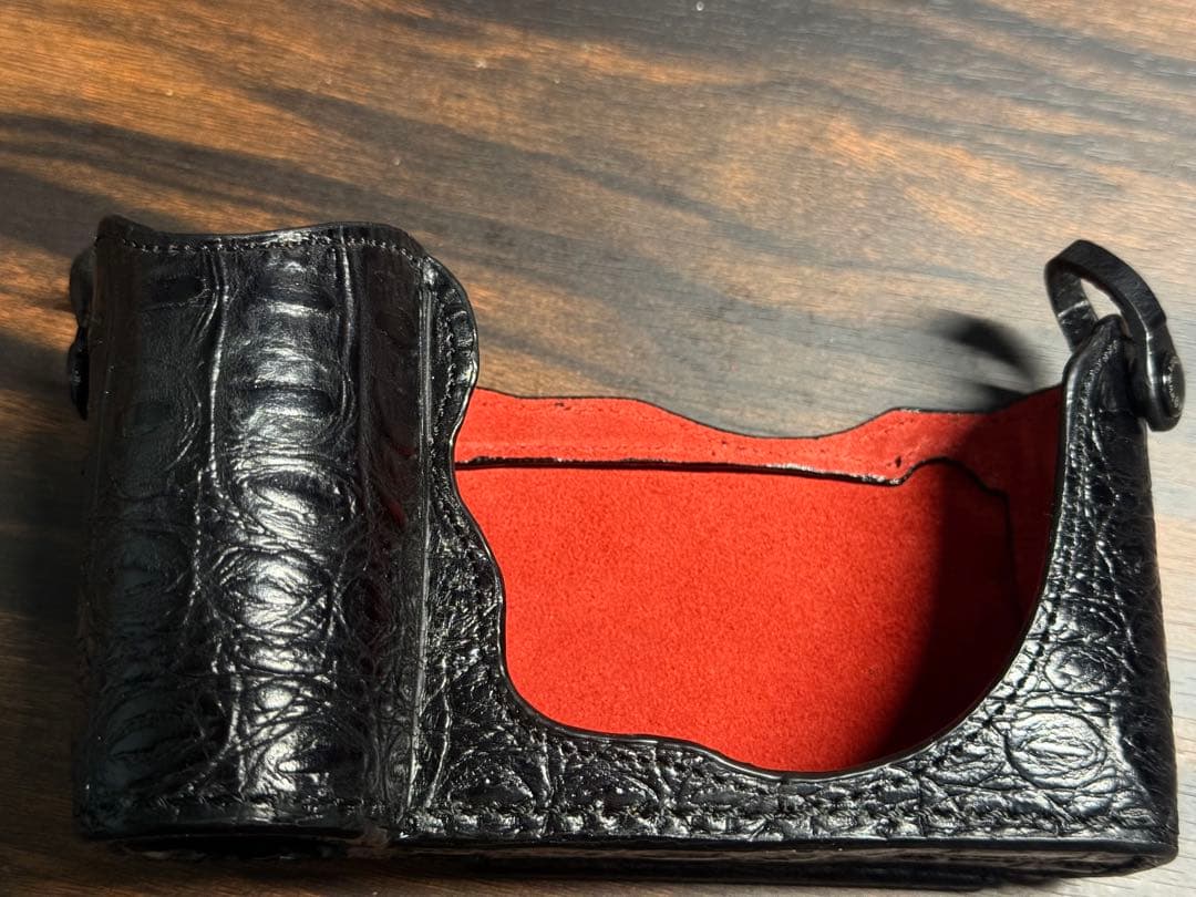 ライカ SL-2用 イタリア Luigi 特注クロコ革カメラケースストラップ