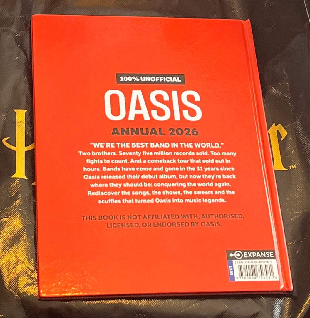 日本未発売】【現地入手】 Oasis ファンブック 2026 イギリス限定