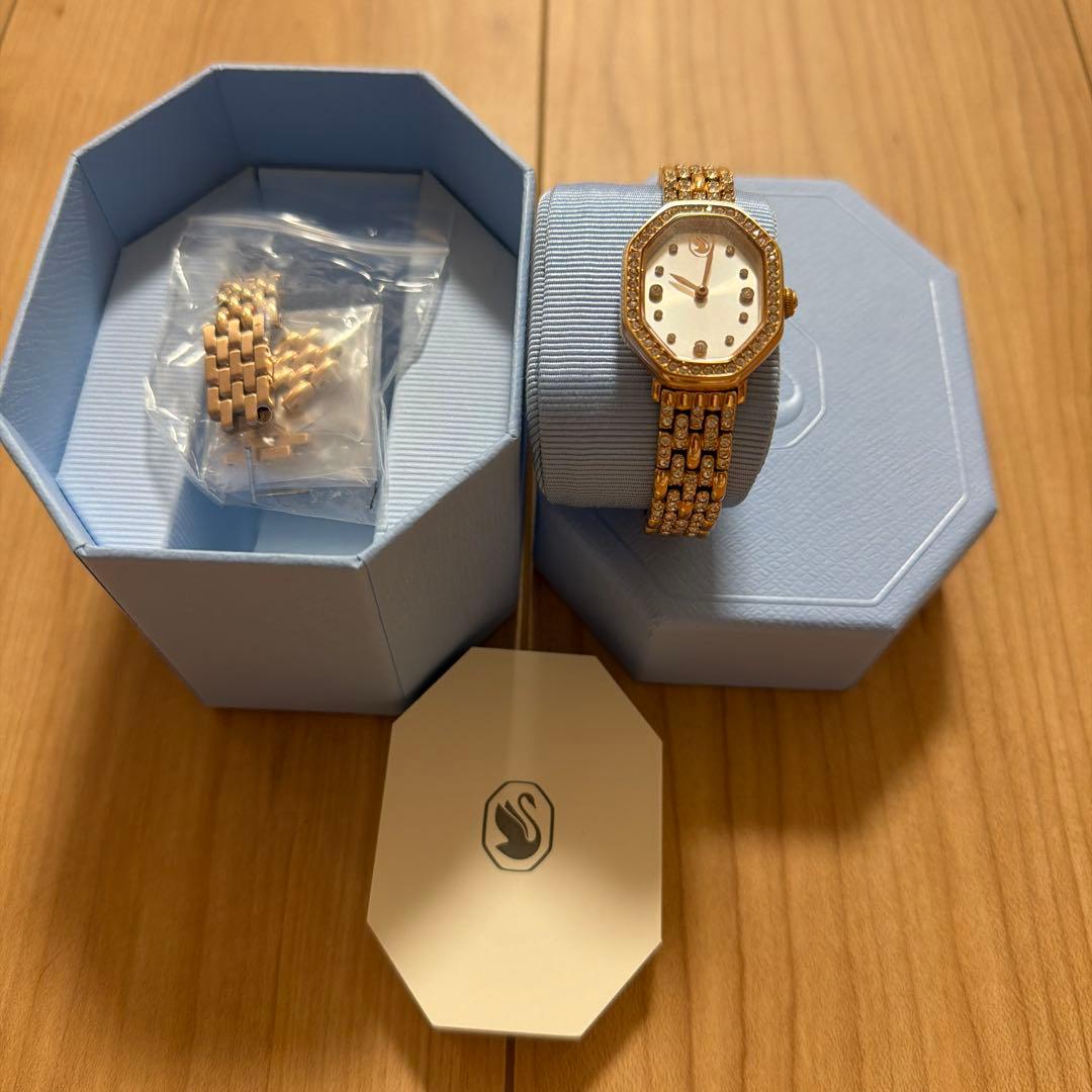 最終値下】渡辺翔太さん着用時計 スワロフスキー腕時計 - メルカリ