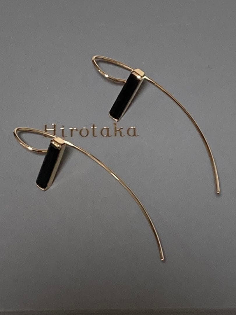 美品 hirotaka ヒロタカ オニキス フックピアス k10イエローゴールド