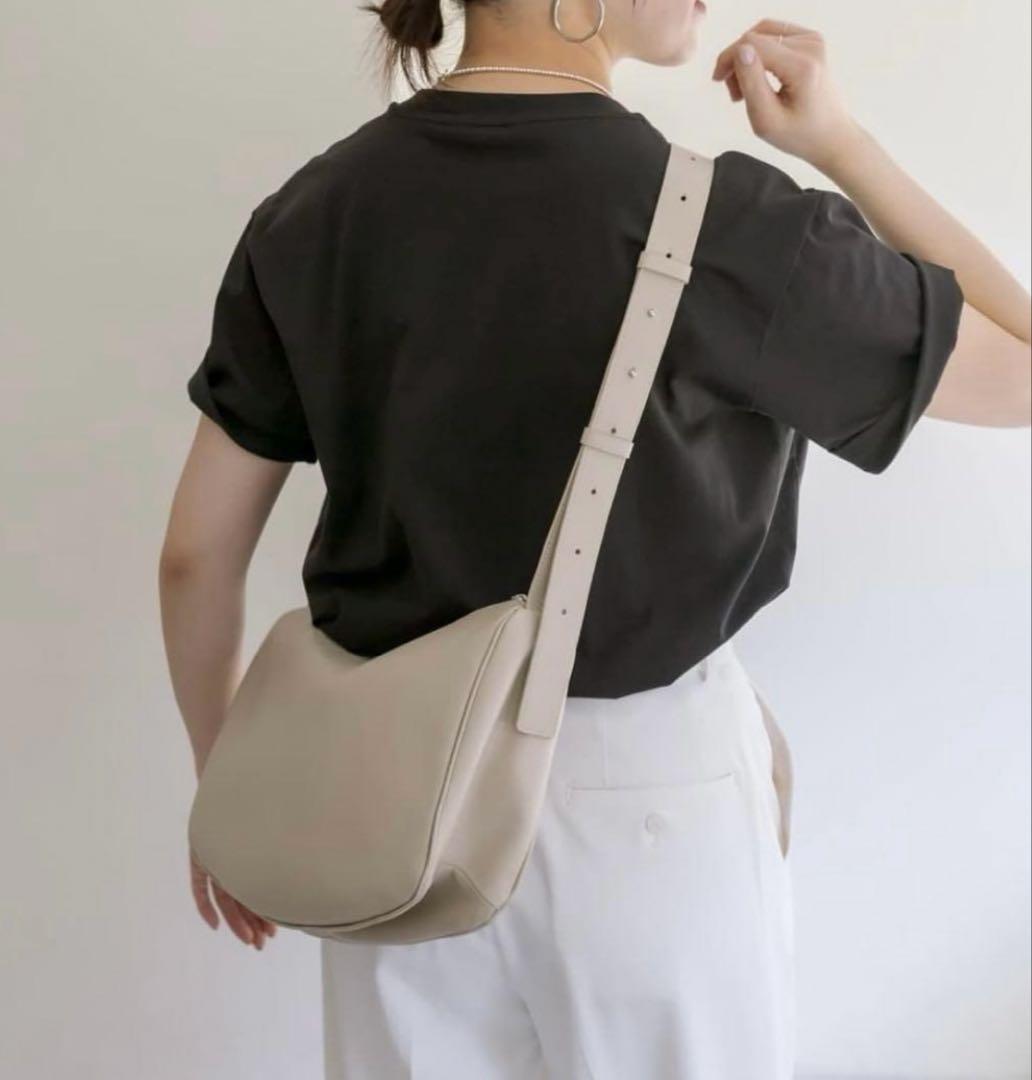 Miyu*様専用】イアパピヨネ 本革 スワローマチショルダーバッグ - メルカリ