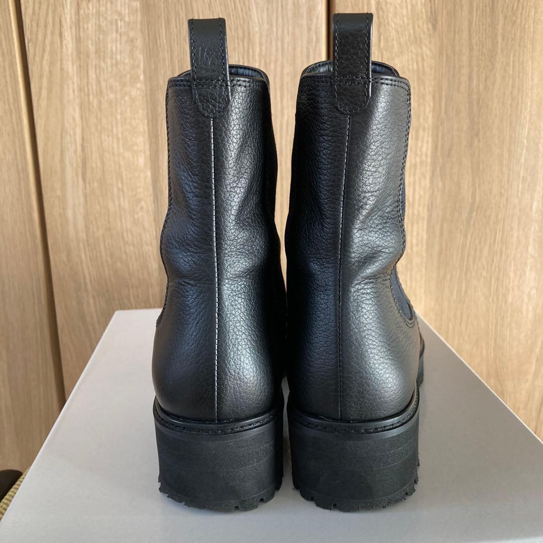 ブラックレザーサイドゴアブーツ 240