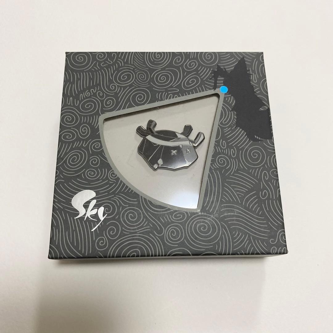 sky星を紡ぐ子どもたち 【ひっくり返り闇の蟹】 ピンバッジ 連携済