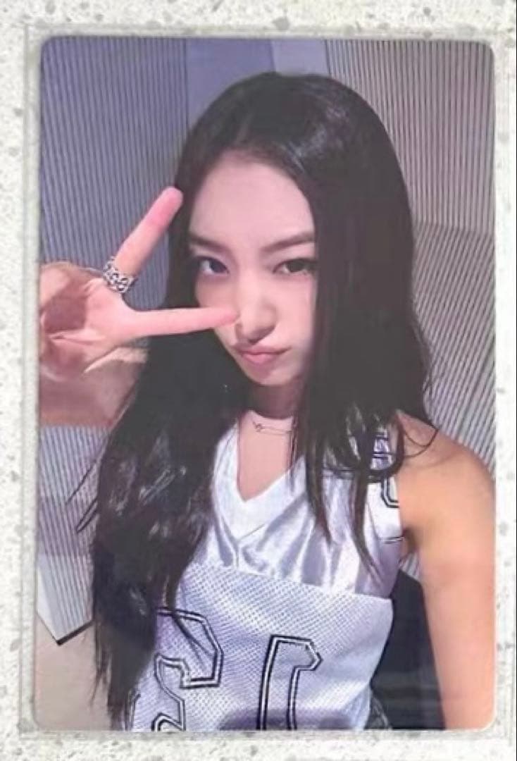 MEOVV ガウォン gawon 中国杭州 サイン会 トレカ - メルカリ