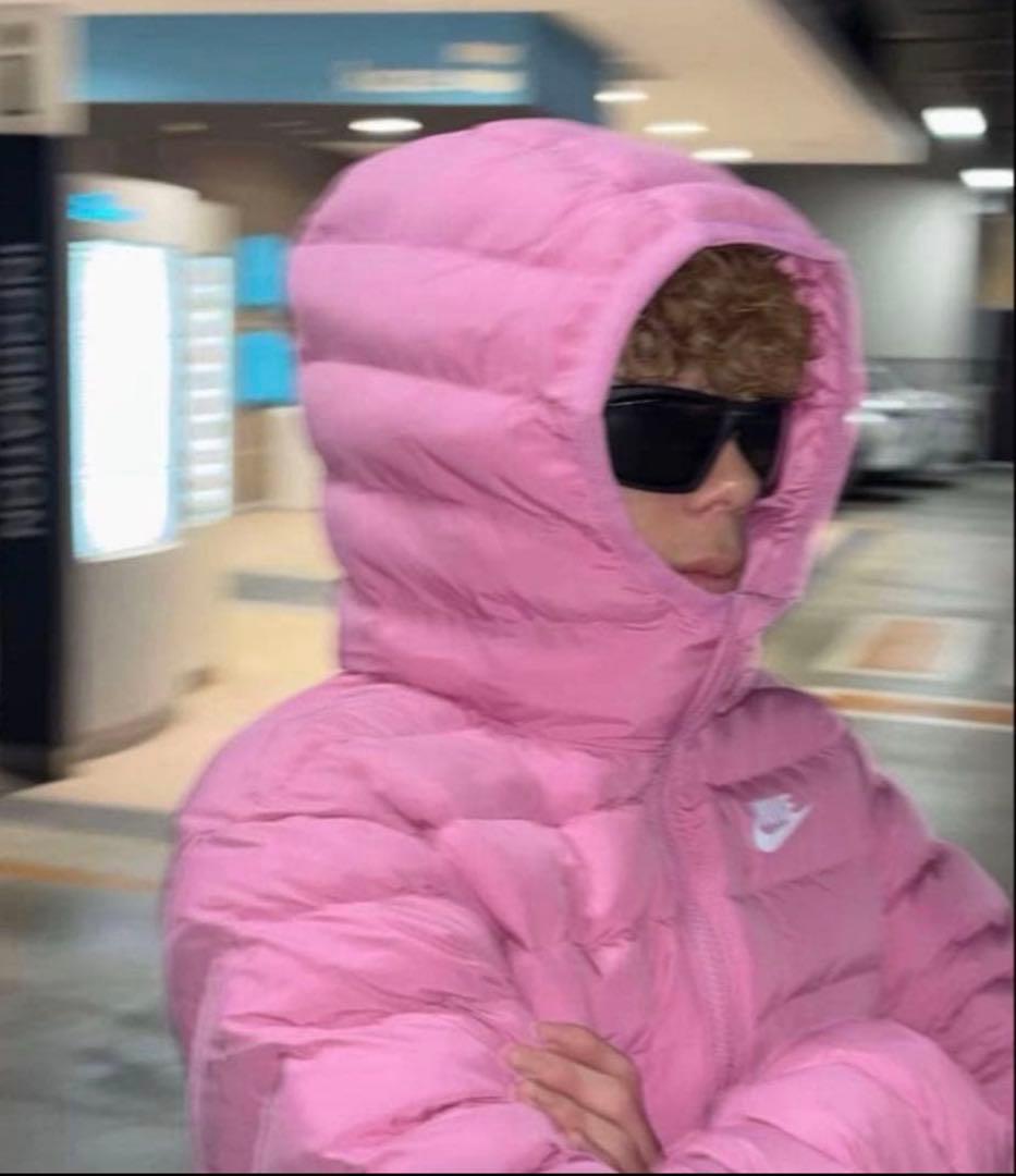 大特価】Nike ピンク マイクロダウンアウターキッズサイズM - メルカリ