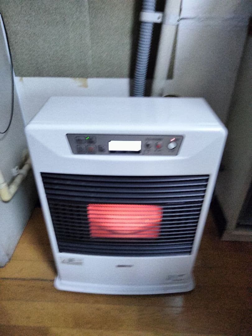 札幌発サンポットFF石油ストーブ！品番「FFR‐5510BL」2018年式中古品