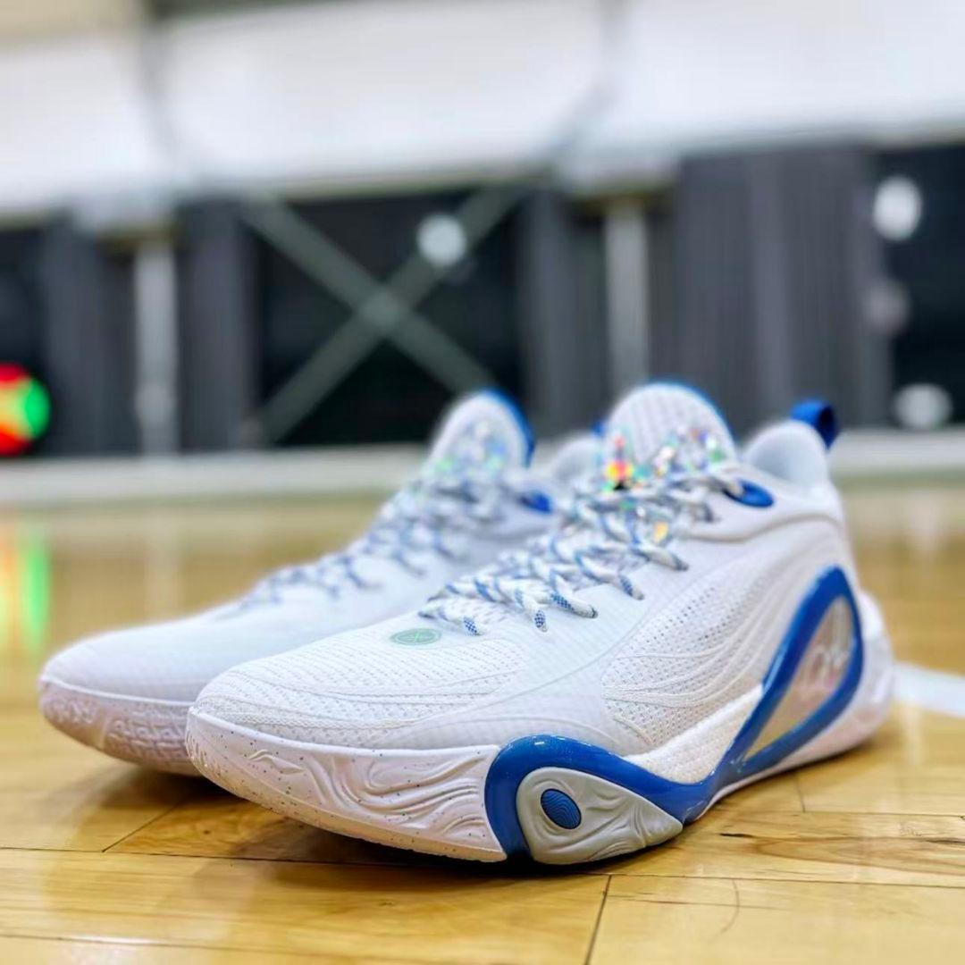 LI−NING Wade Dlo 1