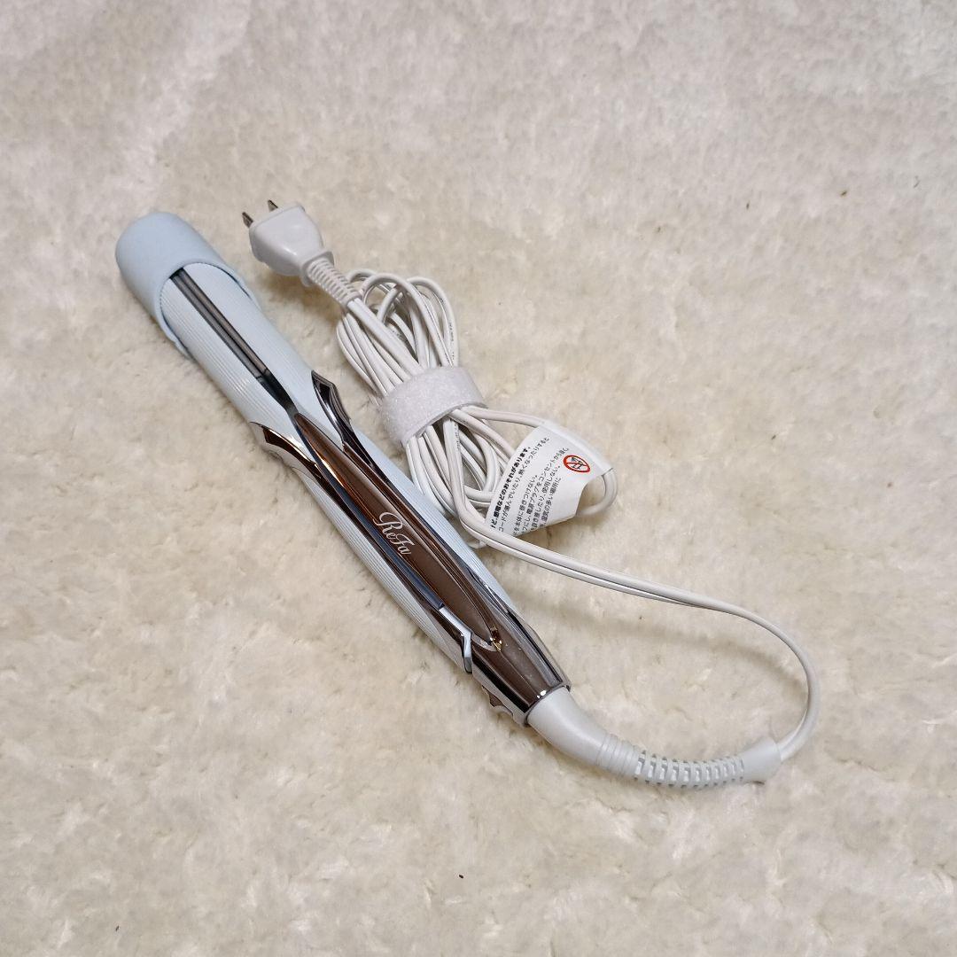 [ほぼ未使用］refaストレートヘアアイロン 2023年製 カーボンレイヤープレートでつくりだすレア髪ストレート「ReFa