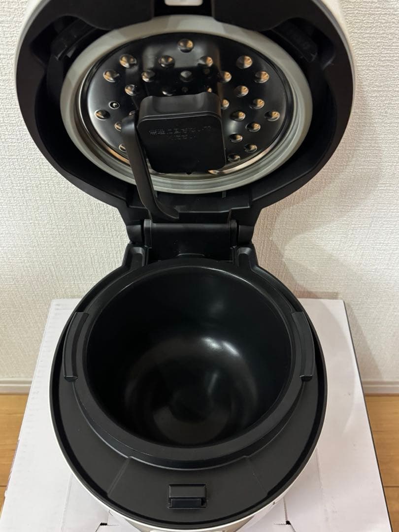 美品 SHARP KN-HW10G-W 電気圧力鍋 HEALSIO 1.0ℓ