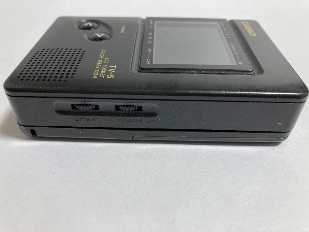 ポケット液晶カラーテレビ CASIO 2.2型 TV-5 （アダプター付き