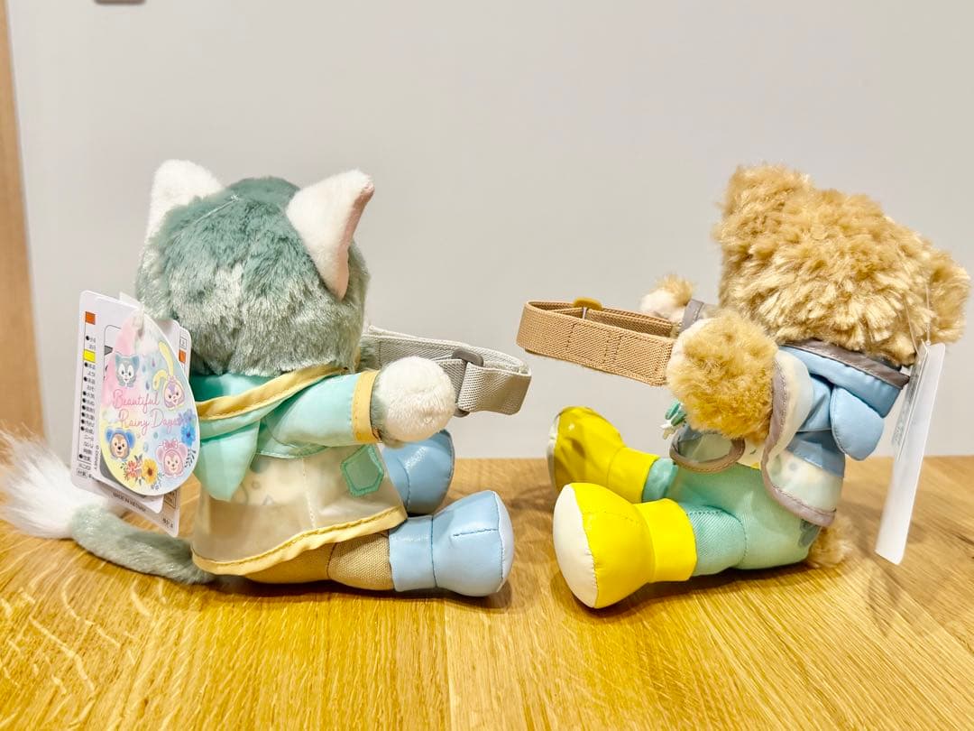 新品タグ付き ディズニーレイニー ダッフィ&ジェラトーニ ぬいぐるみ 2