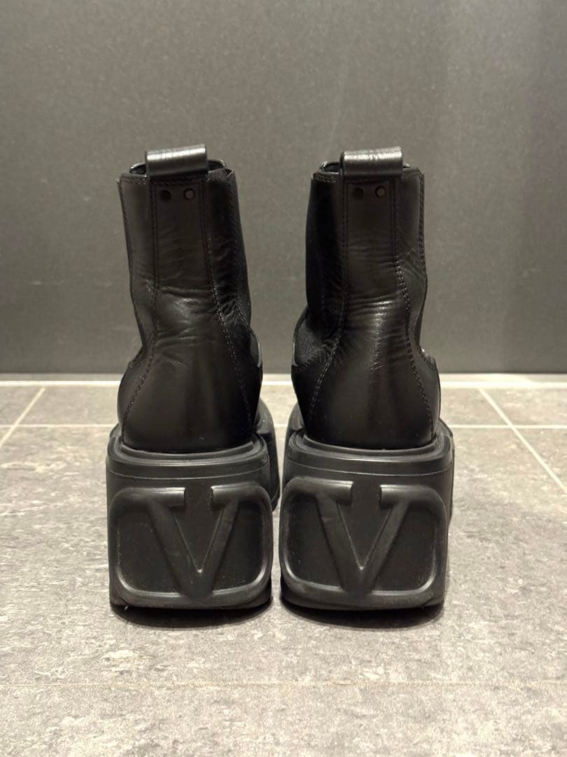 Valentino ヴァレンティノ 厚底黒レザーサイドゴアブーツ - メルカリ