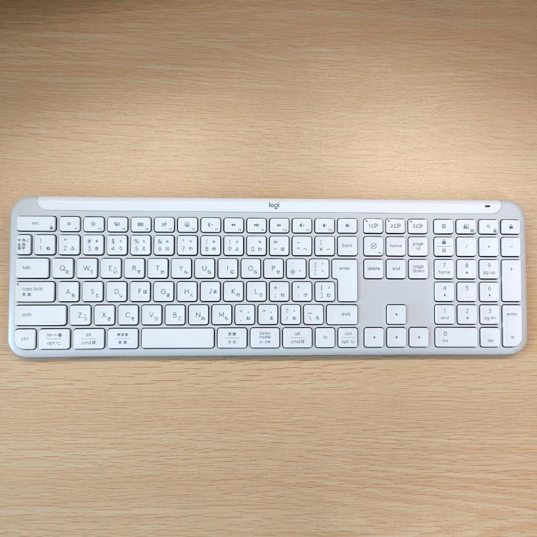 ほぼ未使用✨美品 ロジクール ワイヤレス キーボード K950 ホワイト白