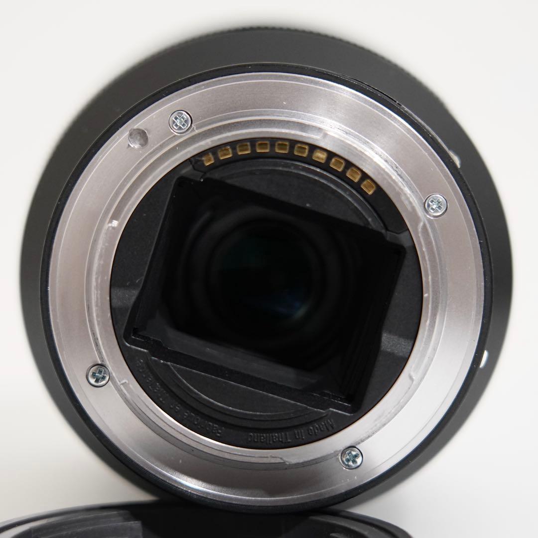 SONY FE28-70mm F3.5-5.6 ND、マクロフィルター付き