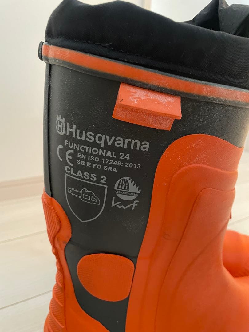 Husqvarna チェーンソー保護ブーツ サイズ39 EU