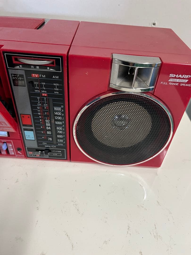 S*5様 レトロで希少な赤いダブルラジカセ SHARP QT-88R