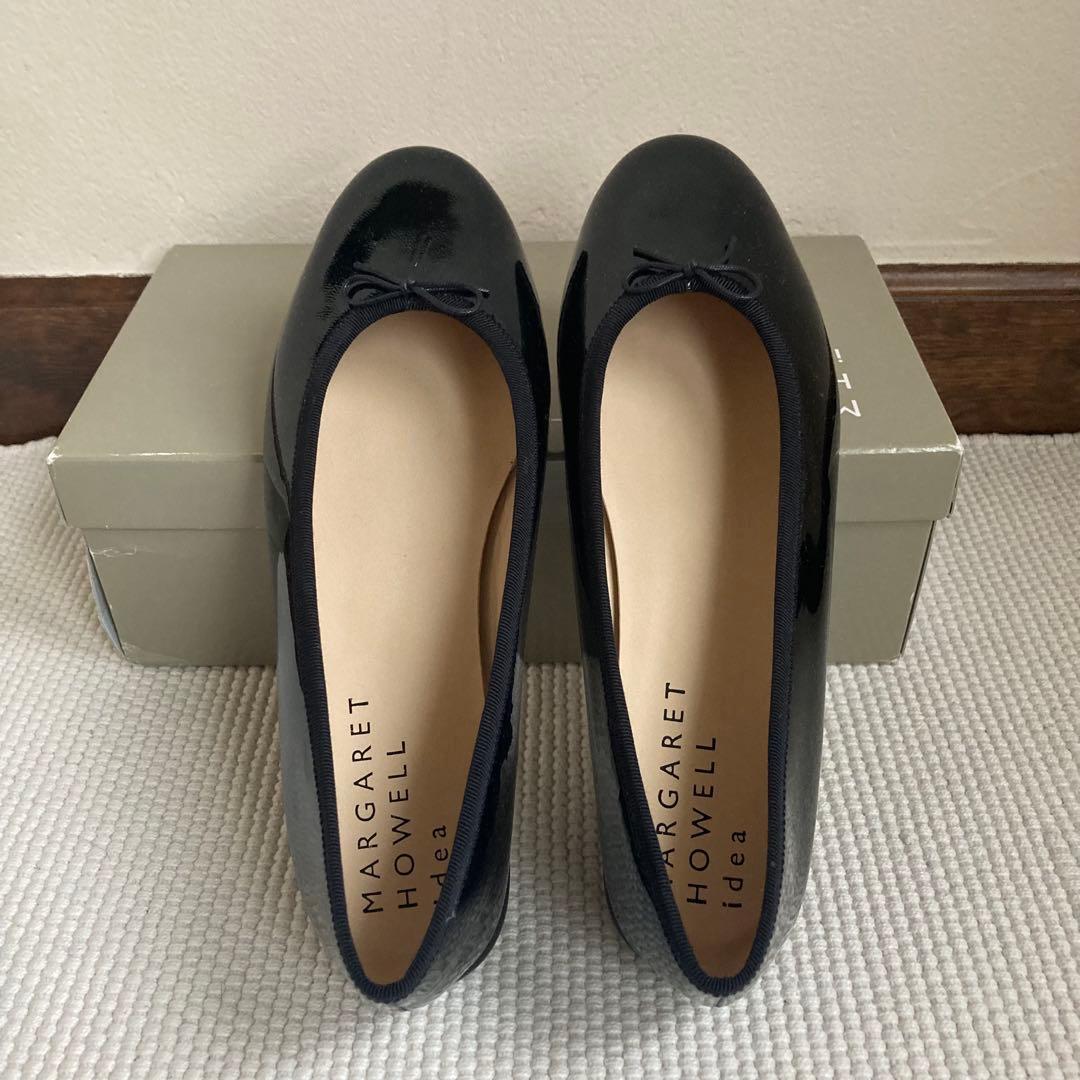 マーガレットハウエル パンプス バレエシューズ ブラックエナメル 23.5