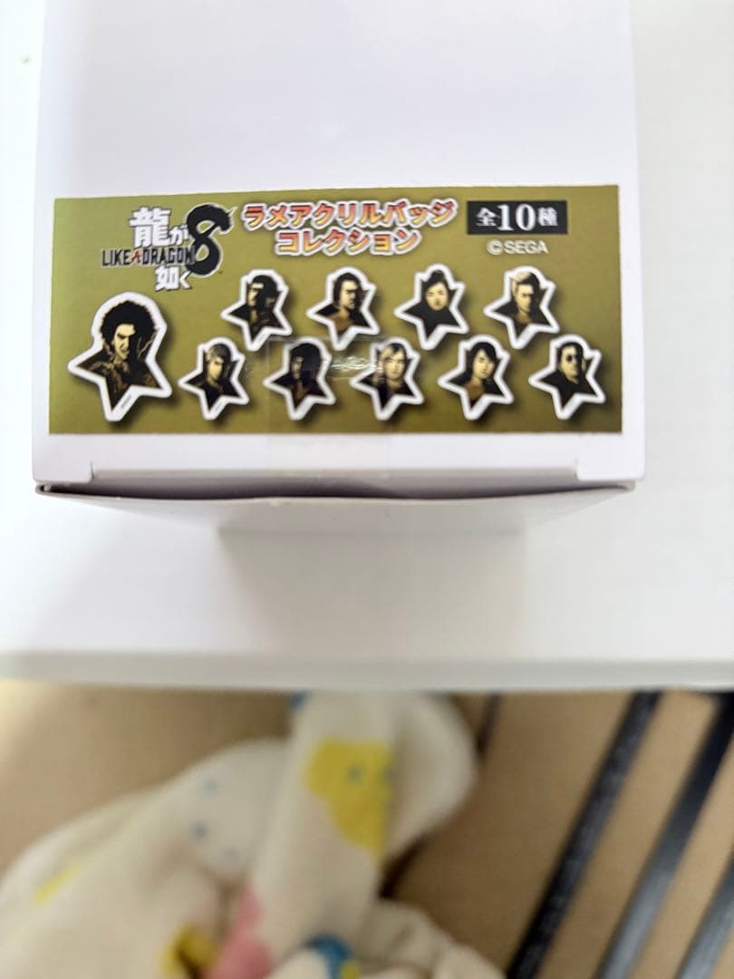 龍が如くラメアクリルバッジコレクション - メルカリ