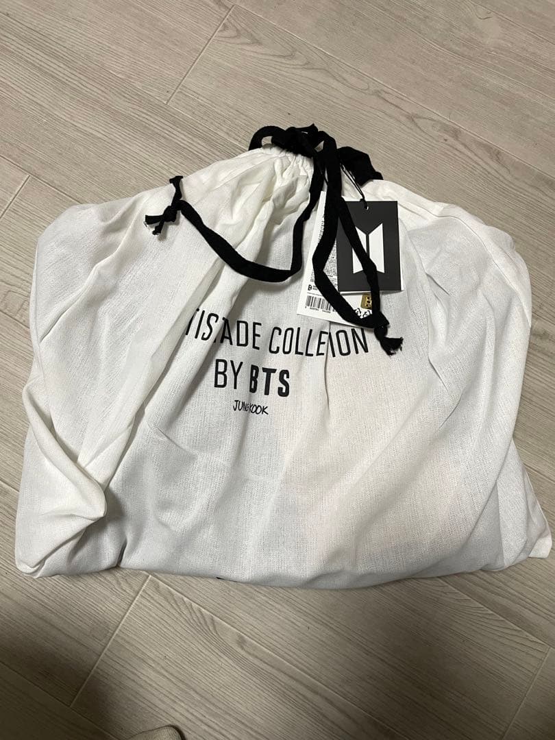 BTS ジョングク ARMYST ZIP-UP HOODY パーカー グク M - メルカリ