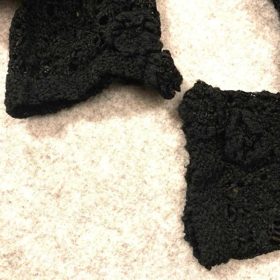 INGEBORG ブラック レース編みカーディガン フラワーモチーフ 日本製