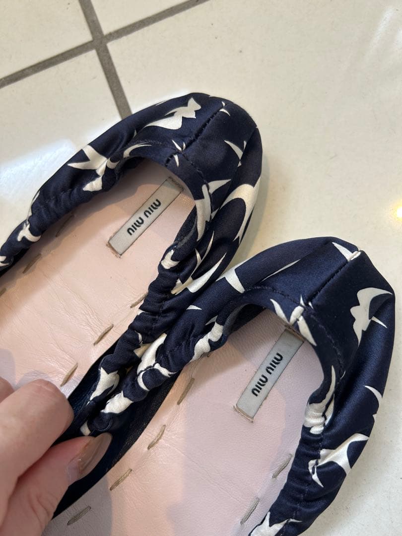 miu miu サテン フラットシューズ メリージェーン