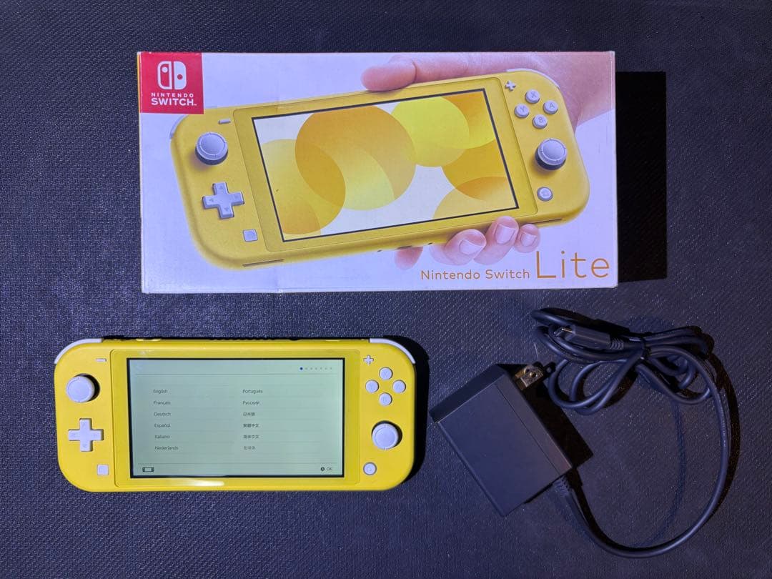 Ranecyyy　極美品 Switch Lite イエロー 純正充電器付き Nintendo Switch Lite イエロー 充電器付き