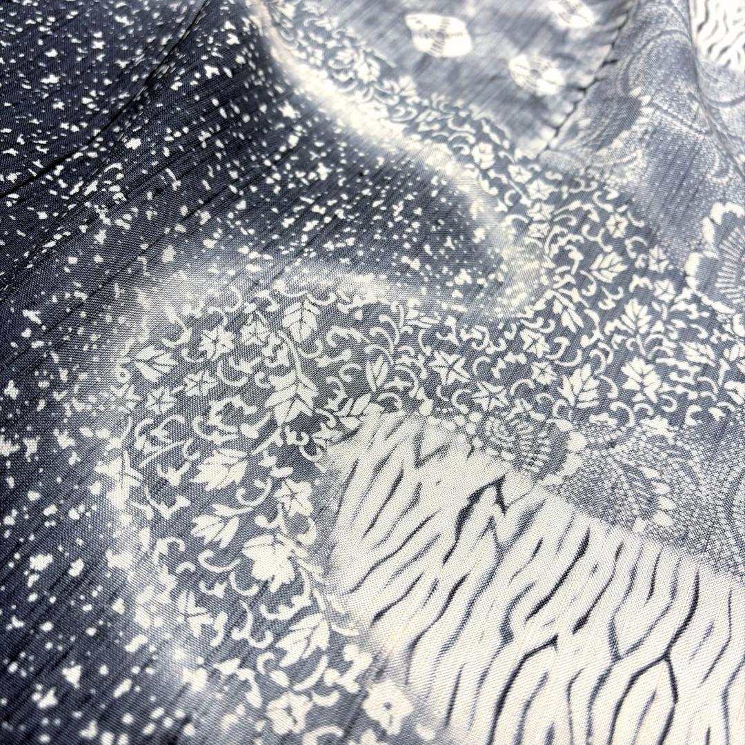 専用ページ　正絹　紬　付け下げ《流れ　花唐草》