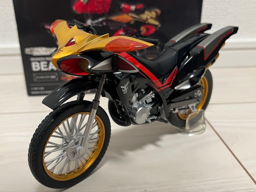 【TAKE】【開封済】S.H.Figuarts ビートチェイサー2000