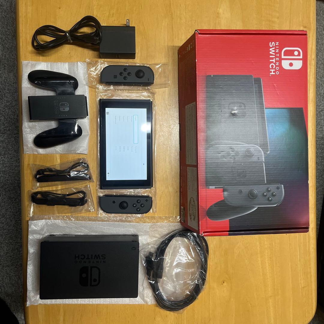 極美品★付属品完備★保護フィルム付き Nintendo Switch グレー A+C】Nintendo Switchグレー+フィルム+ソフト3点セット(任天堂)の商品
