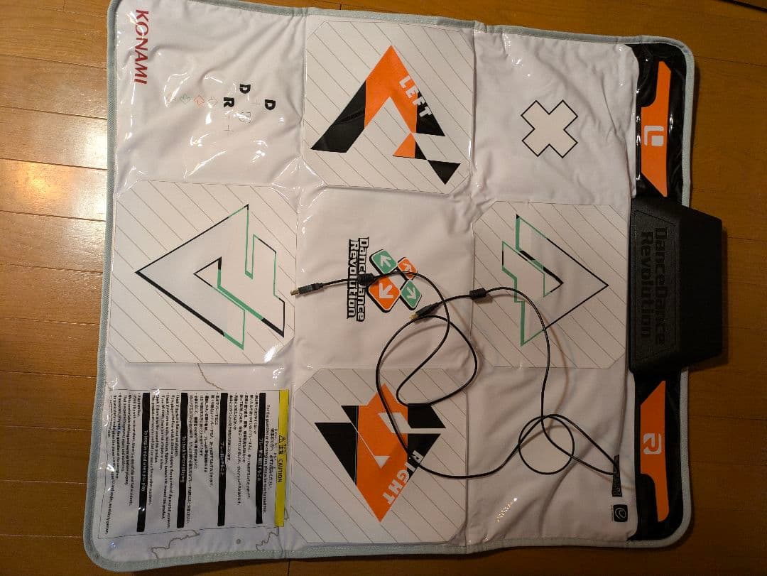 KONAMI　DDR　専用　コントローラー　ダンスダンスレボリューション 906646003d1f492.jpg