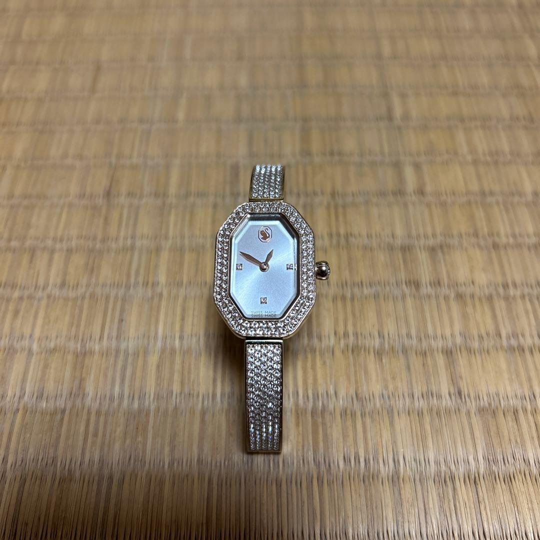 に*ん様 スワロフスキー　Dextera bangle Dextera bangle, Magnetic closure, White, Gold-tone plated | Swarovski