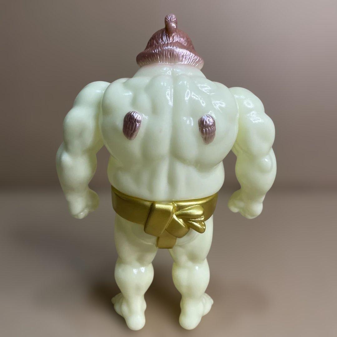 かけるり 雀力士 GID 蓄光 ソフビ - メルカリ