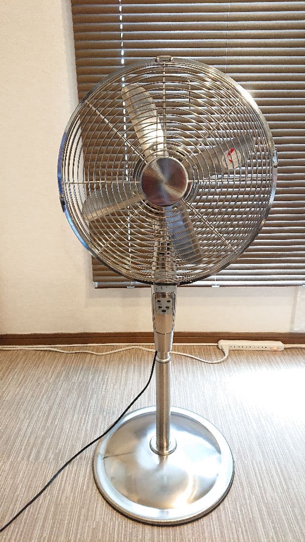 ☆ドウシシャ メタル扇風機☆ - メルカリ