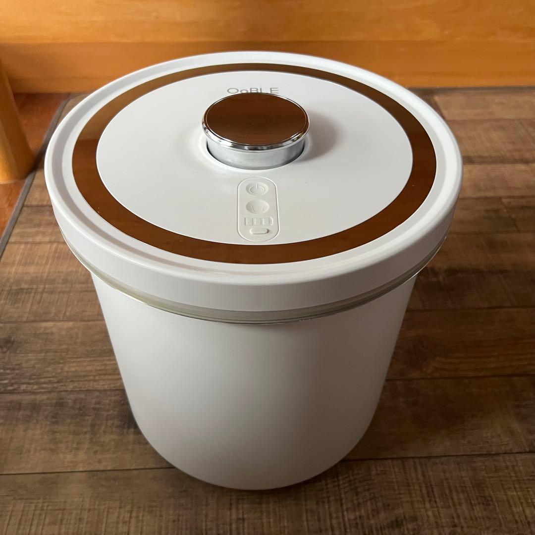ジャンク品】OoBLE 真空保存容器 ホワイト13L - メルカリ