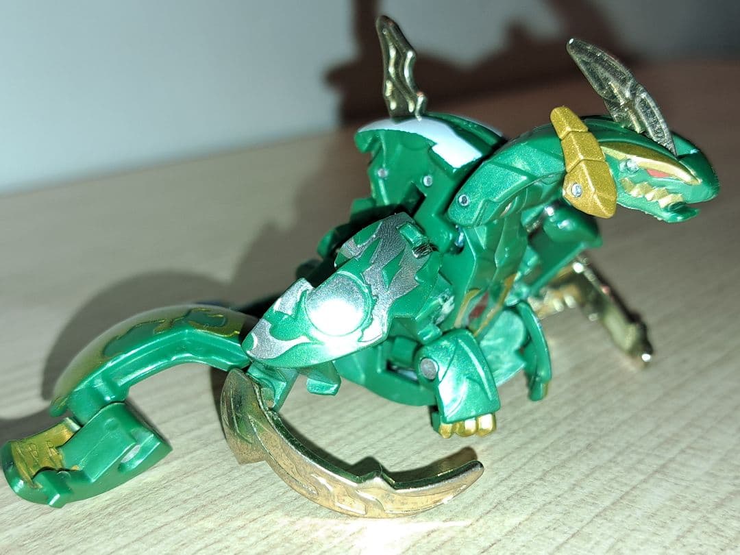 激レア 爆丸 神3 磁ドラガオン 轟フドウ 士ガリュウ カード付き - メルカリ