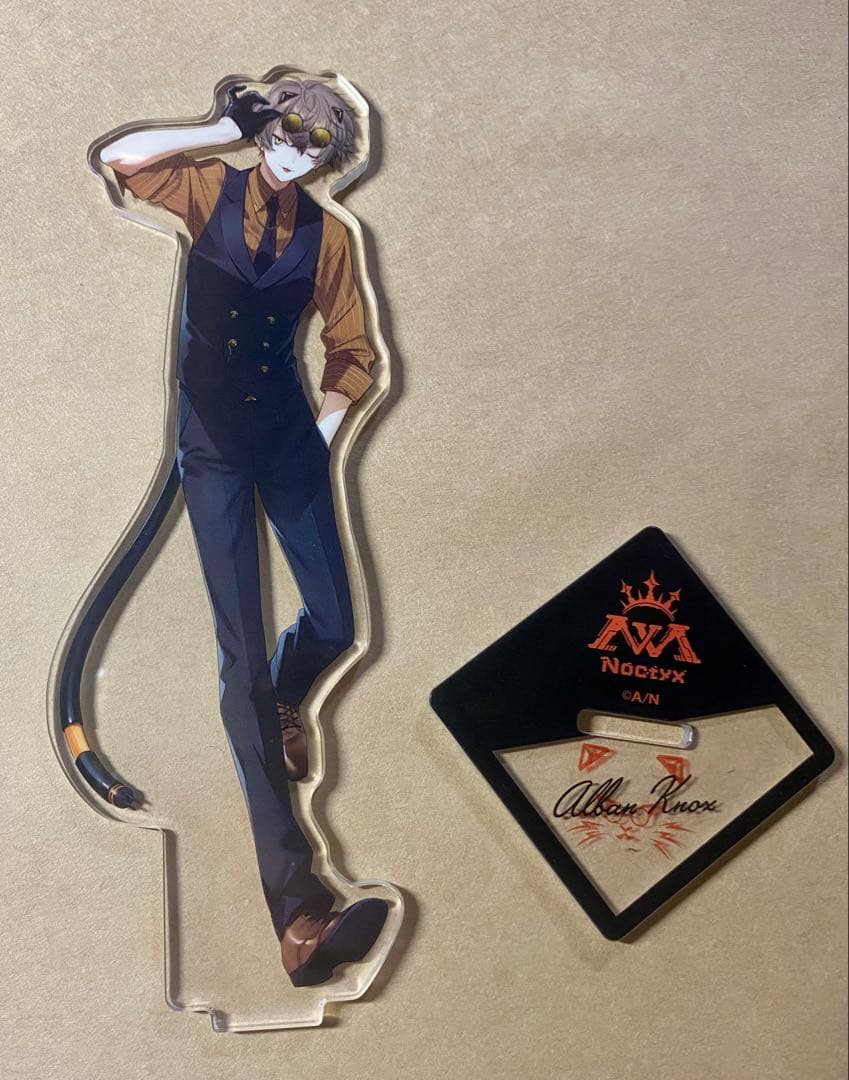 NIJISANJI EN アルバーンノックス アクリルスタンド - メルカリ