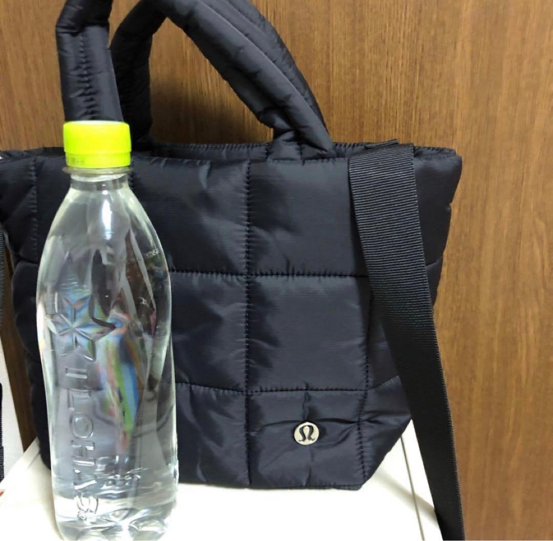 週末セール！ルルレモン Lululemon 黒 ナイロンショルダーバッグ