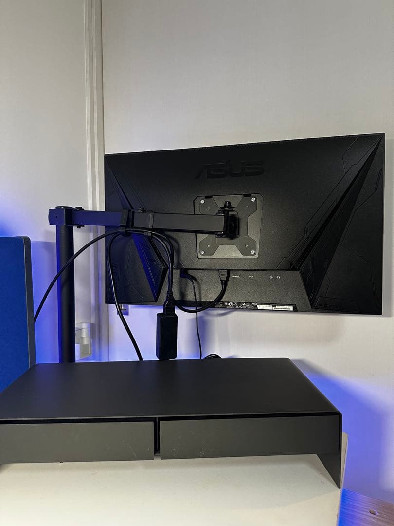 ASUS 液晶モニター 「モニター本体・アーム・ケーブル・台」3月発送