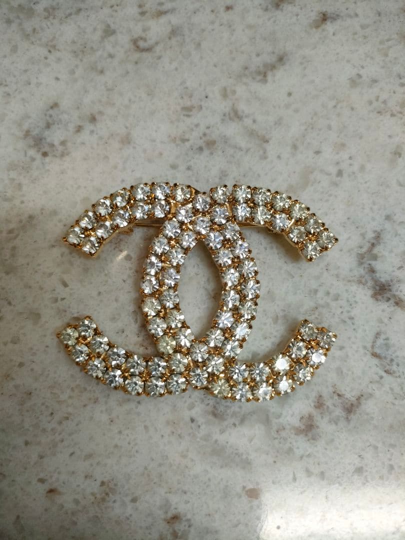 CHANEL シャネル ブローチ ココマーク ロゴ ラインストーン ゴールド
