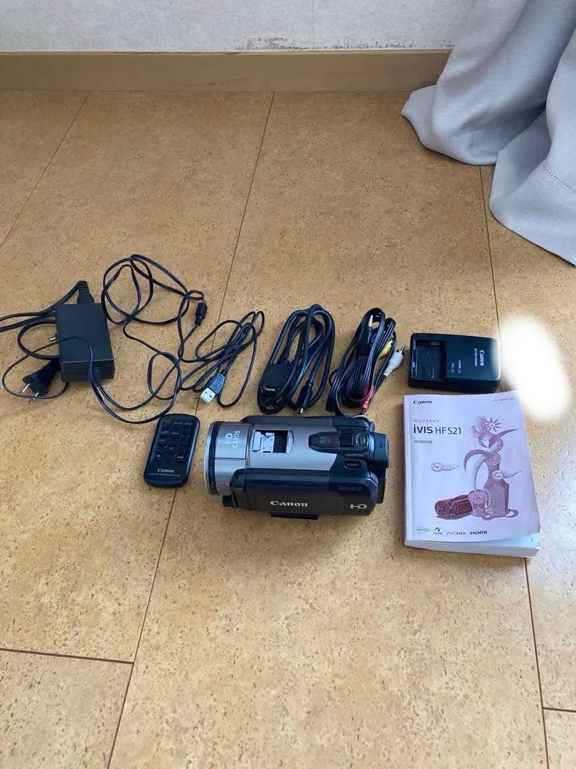 d*9様 Canon IVIS HF S21 ビデオカメラ 本体 Amazon.co.jp: Canon フルハイビジョンビデオカメラ iVIS HF S21