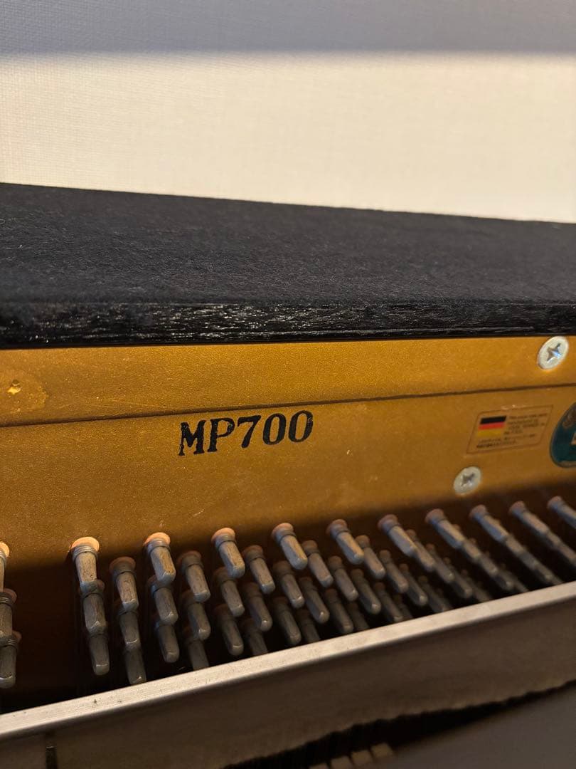 Prutner製アップライトピアノ MP700 - メルカリ